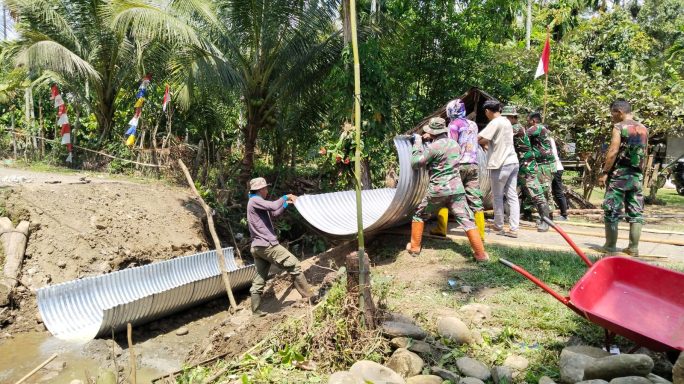 TNI Dukung Kebijakan Pemerintah bangun jembatan Armco di Pidie Jaya