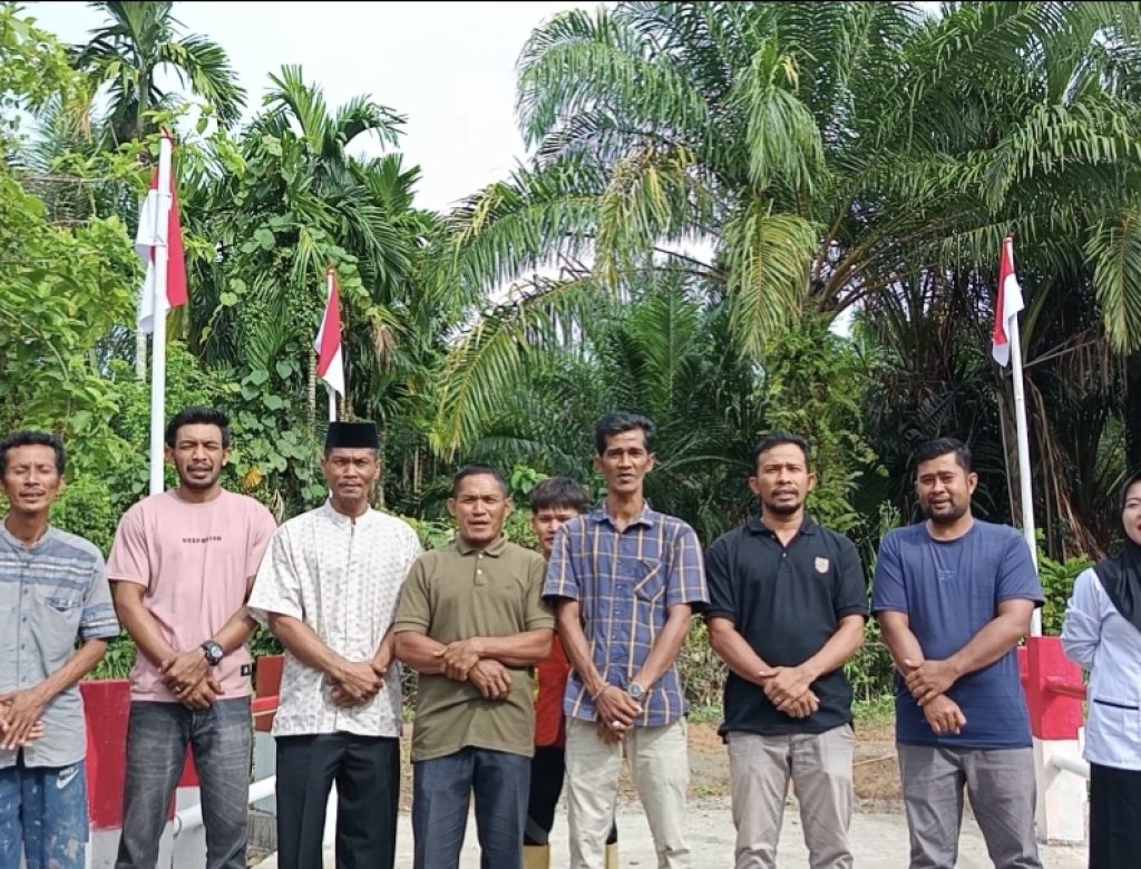 Personel Kodim 0107/Asel Rampungkan Jembatan Desa Kapa Seusak Rampung, Aceh Selatan