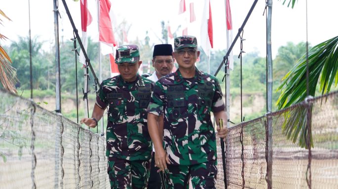 Pangdam IM Resmikan Jembatan Perintis Garuda di Aceh Tamiang.